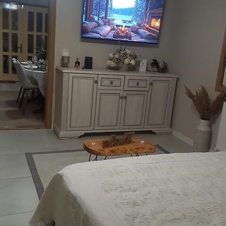 Готель Solaria House Mamaia Strada M10 Nr 15B Mamaia Nord Неводарі Екстер'єр фото