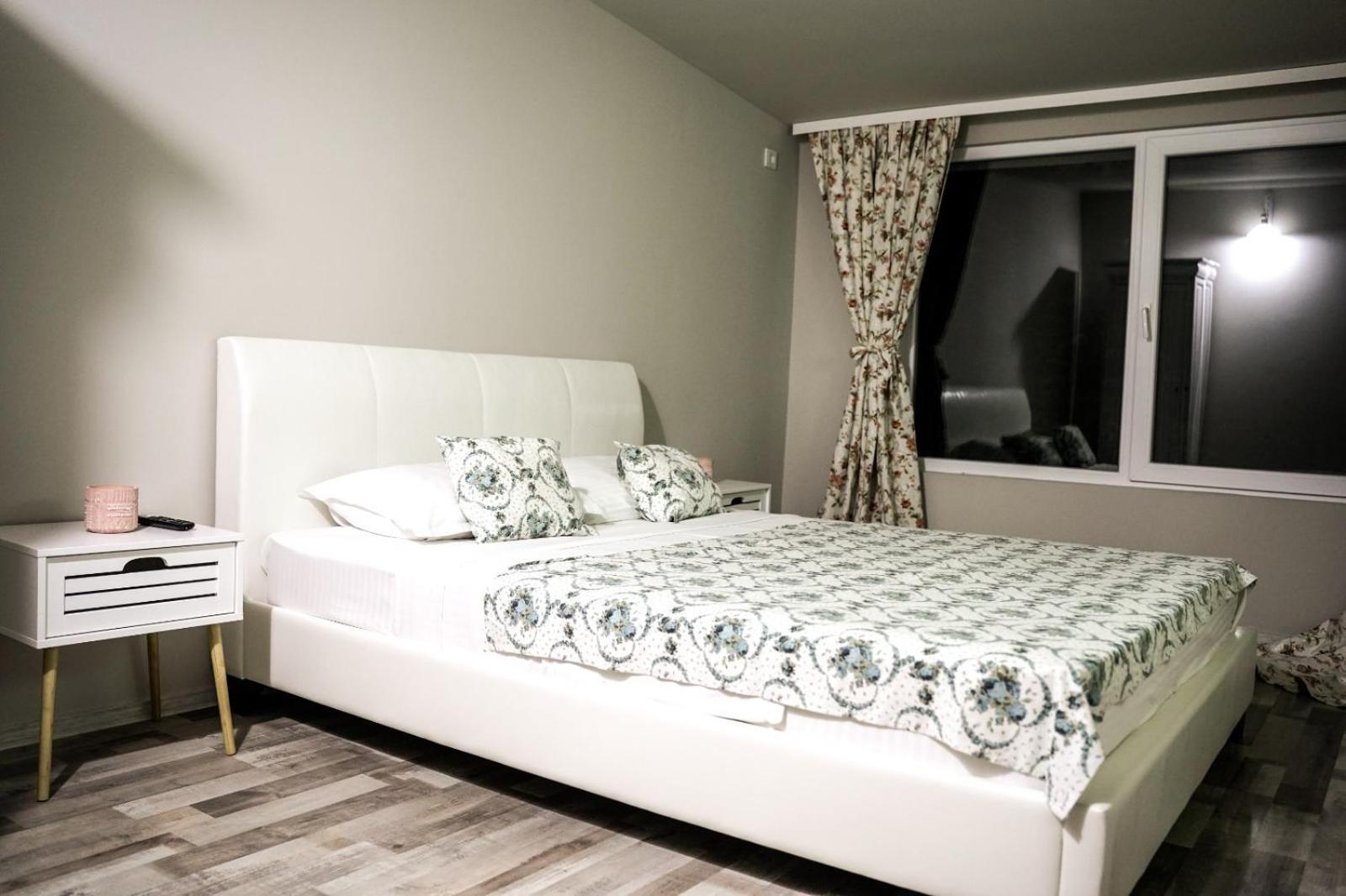 Готель Solaria House Mamaia Strada M10 Nr 15B Mamaia Nord Неводарі Номер фото